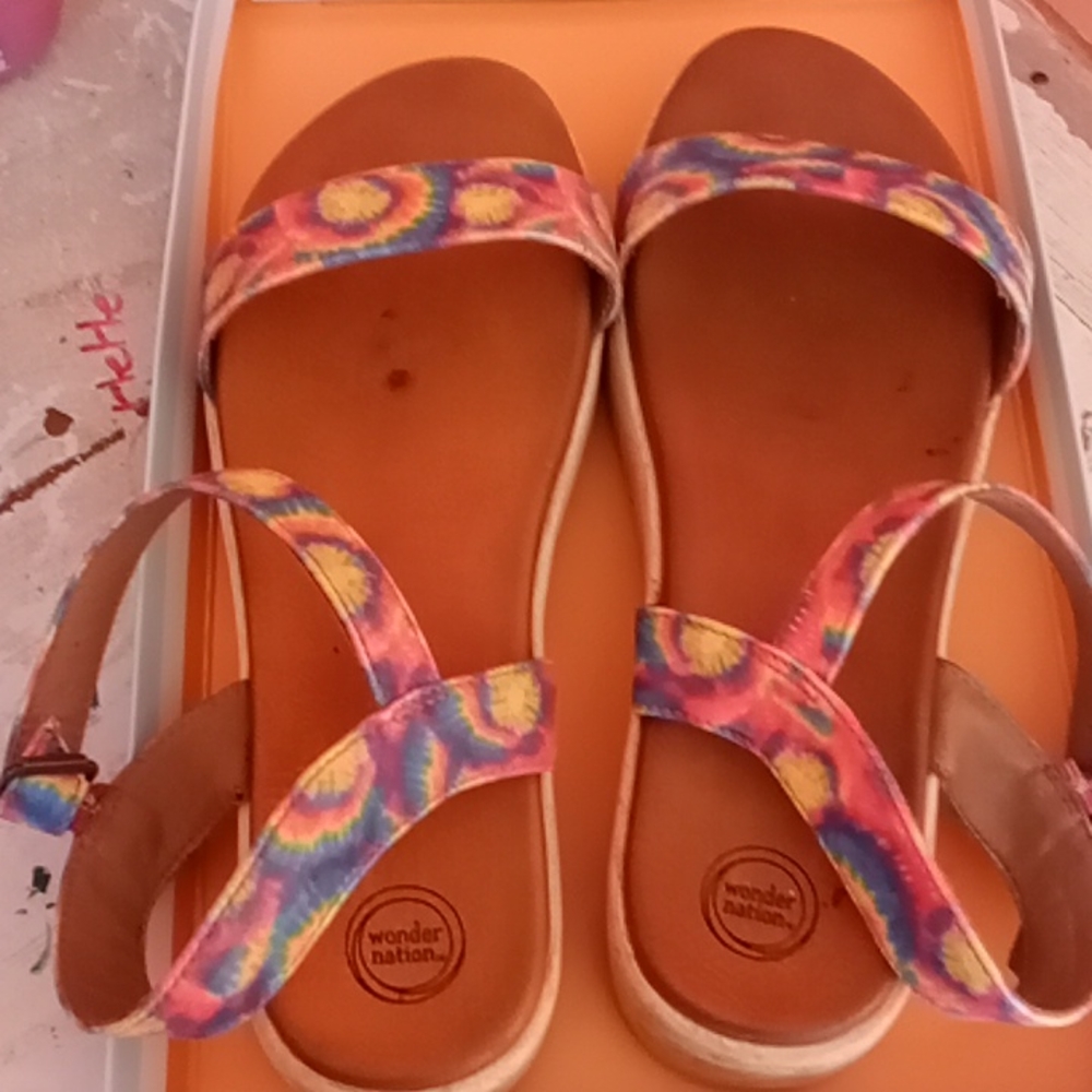 Cute 🪢 tie dye sandals for kids